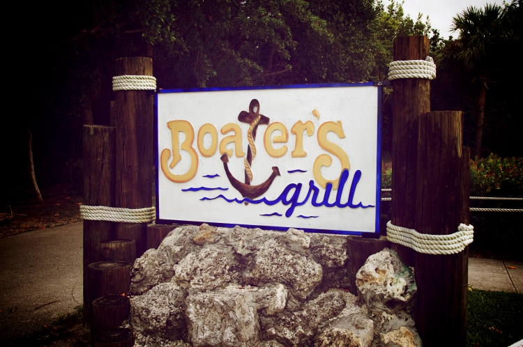 boater's grill sign