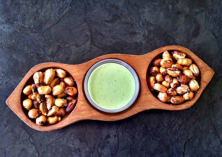 cancha con salsa verde