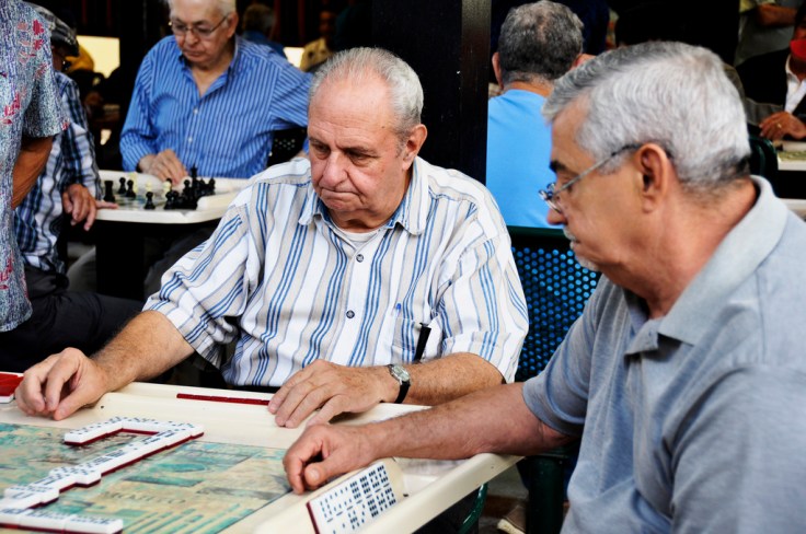 6455609317_3335006aed_b