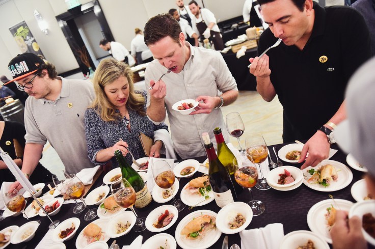 26143857692_46079bd646_h